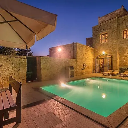 بيت ضيافة Spacious And Elegantly Finished ! Żejtun